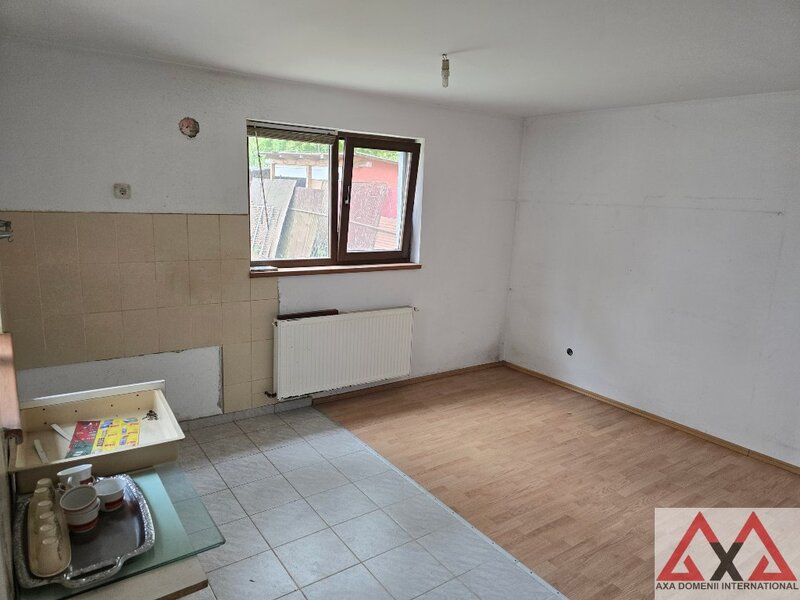 Nicolae Grigorescu, Trapezului, teren 794 mp