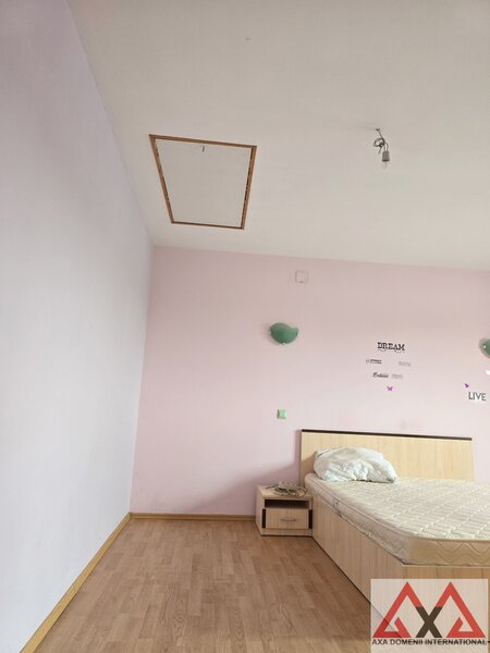 Nicolae Grigorescu, Trapezului, teren 794 mp