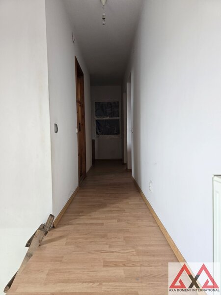 Nicolae Grigorescu, Trapezului, teren 794 mp